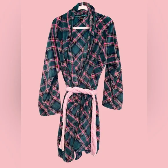 VICTORIAS SECRET ROBE - Picture 1 of 3